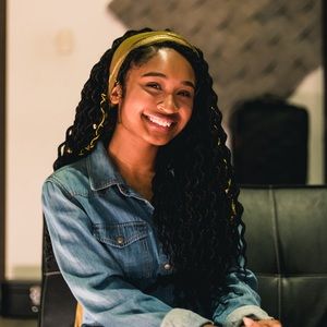 Meet your Posher, Jessica